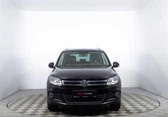 Подержанный автомобиль Volkswagen Tiguan 2013 года (2 фото)
