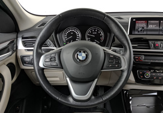 Подержанный автомобиль BMW X2 2020 года (22 фото)
