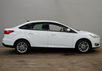 Подержанный автомобиль Ford Focus Sedan 2019 года (4 фото)