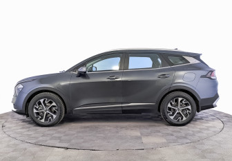 Подержанный автомобиль Kia Sportage 2024 года (8 фото)
