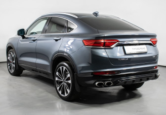Подержанный автомобиль Geely Tugella 2023 года (7 фото)