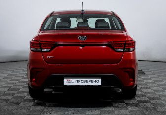 Подержанный автомобиль Kia Rio Sedan 2020 года (6 фото)