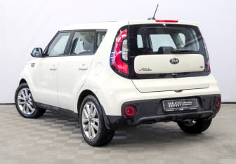 Подержанный автомобиль Kia Soul 2018 года (7 фото)
