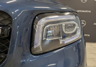 Подержанный автомобиль Mercedes-Benz GLB 2021 года (11 фото)