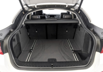 Подержанный автомобиль BMW X4 2017 года (10 фото)