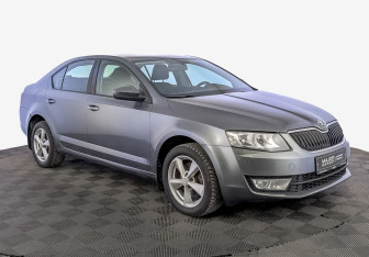 Подержанный автомобиль Skoda Octavia Liftback 2013 года (3 фото)