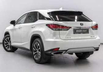 Подержанный автомобиль Lexus RX 2020 года (7 фото)