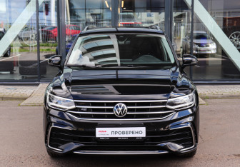 Подержанный автомобиль Volkswagen Tiguan 2023 года (2 фото)