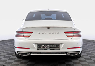 Подержанный автомобиль Genesis G80 2021 года (6 фото)