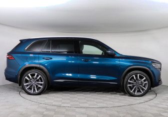 Подержанный автомобиль Geely Monjaro 2023 года (4 фото)