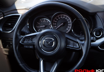 Подержанный автомобиль Mazda CX-9 2018 года (14 фото)