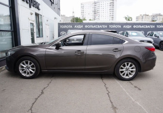 Подержанный автомобиль Mazda 6 Sedan 2015 года (8 фото)