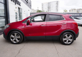 Подержанный автомобиль Opel Mokka 2012 года (8 фото)