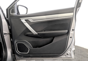 Подержанный автомобиль Geely Coolray 2022 года (24 фото)