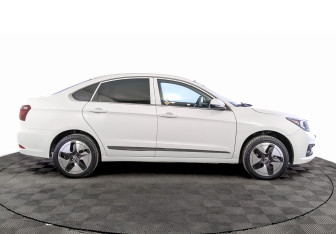 Подержанный автомобиль Evolute i-PRO 2023 года (4 фото)