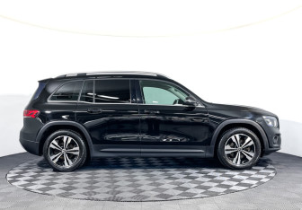 Подержанный автомобиль Mercedes-Benz GLB 2021 года (4 фото)