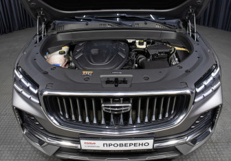 Подержанный автомобиль Geely Monjaro 2023 года (9 фото)