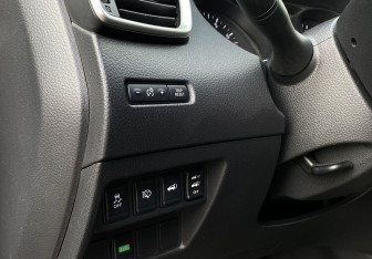 Подержанный автомобиль Nissan X-Trail 2017 года (22 фото)