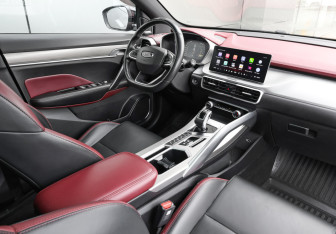 Подержанный автомобиль Geely Coolray 2021 года (9 фото)