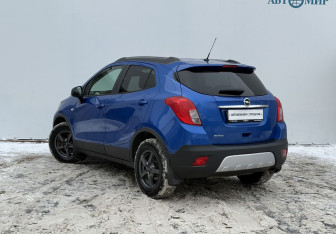 Подержанный автомобиль Opel Mokka 2012 года (7 фото)
