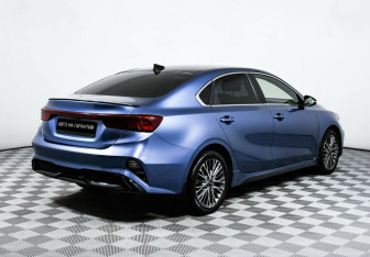 Подержанный автомобиль Kia Cerato Sedan 2021 года (5 фото)