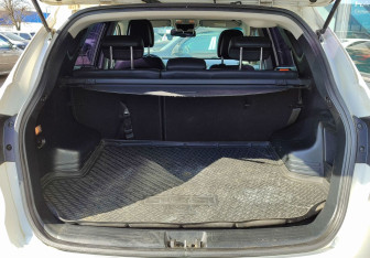 Подержанный автомобиль Hyundai ix35 2012 года (12 фото)
