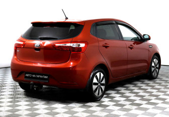 Подержанный автомобиль Kia Rio Hatchback 2013 года (5 фото)