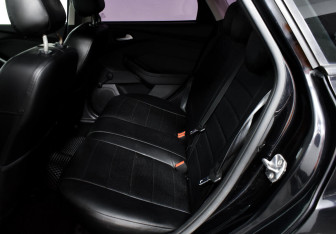 Подержанный автомобиль Ford Focus Sedan 2013 года (10 фото)