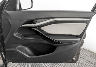 Подержанный автомобиль LADA (ВАЗ) Vesta Wagon 2021 года (24 фото)