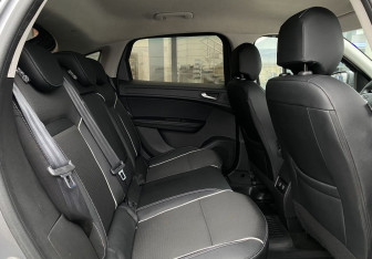 Подержанный автомобиль Renault Arkana 2019 года (26 фото)