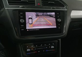 Подержанный автомобиль Volkswagen Tiguan 2021 года (16 фото)