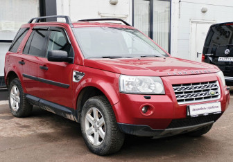 Подержанный автомобиль Land Rover Freelander 2008 года (3 фото)