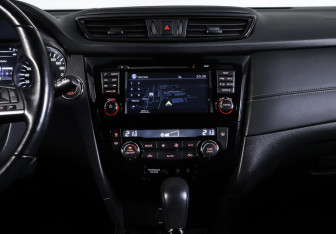 Подержанный автомобиль Nissan Qashqai 2020 года (14 фото)