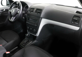 Подержанный автомобиль Skoda Yeti 2014 года (6 фото)