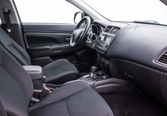 Подержанный автомобиль Mitsubishi ASX 2014 года (9 фото)