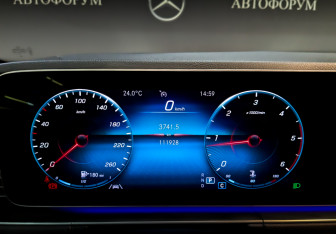 Подержанный автомобиль Mercedes-Benz GLE 2019 года (13 фото)