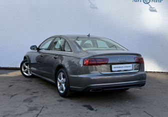 Подержанный автомобиль Audi A6 Sedan 2016 года (7 фото)