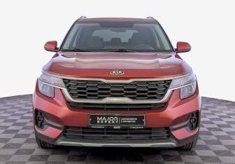 Подержанный автомобиль Kia Seltos 2021 года (2 фото)