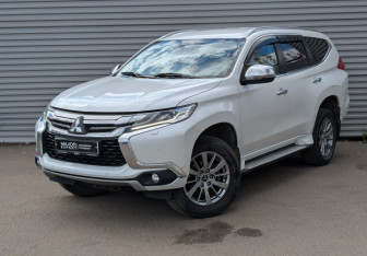 Подержанный автомобиль Mitsubishi Pajero Sport 2019 года (1 фото)