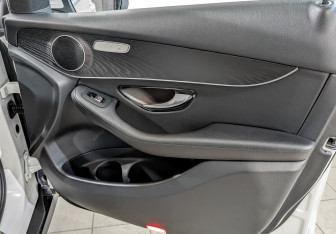 Подержанный автомобиль Mercedes-Benz GLC Coupe 2020 года (25 фото)