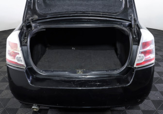 Подержанный автомобиль Nissan Sentra Sedan 2008 года (9 фото)