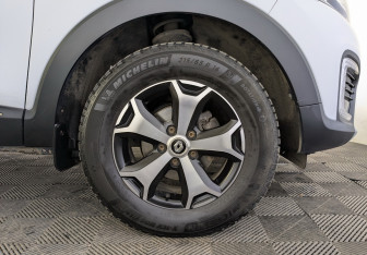 Подержанный автомобиль Renault Kaptur 2021 года (18 фото)