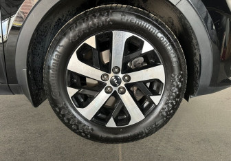 Подержанный автомобиль Kia Sorento 2023 года (20 фото)