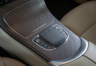 Подержанный автомобиль Mercedes-Benz GLC Coupe 2019 года (16 фото)