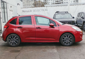Подержанный автомобиль Citroen C3 Hatchback 2010 года (4 фото)