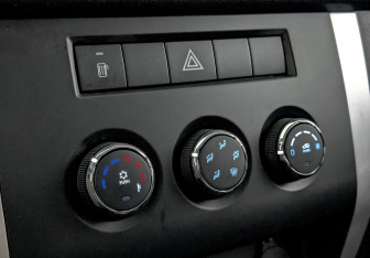 Подержанный автомобиль УАЗ Pickup 2024 года (25 фото)