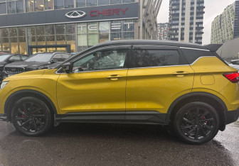 Подержанный автомобиль Geely Coolray 2022 года (4 фото)