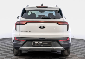 Подержанный автомобиль Москвич 3е 2023 года (6 фото)