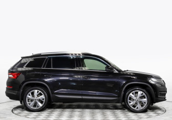 Подержанный автомобиль Skoda Kodiaq 2017 года (3 фото)