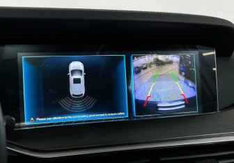 Подержанный автомобиль FAW Bestune T77 2021 года (9 фото)